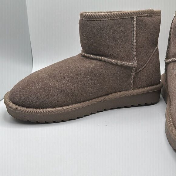 CUSHIONAIRE Cozy Boot 8 TAUPE - Picture 7 of 7